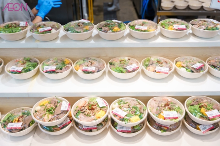 Đa dạng các món ăn quen thuộc mà bạn có thể tìm thấy ở quầy đồ ăn Việt Nam ở AEON (Nguồn ảnh: Internet)